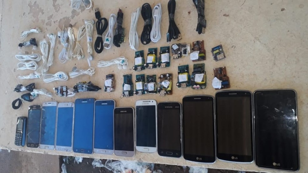 Equipamentos foram apreendidos nesta segunda-feira (4) (Foto: Sindspen-MT/DivulgaÃ§Ã£o)