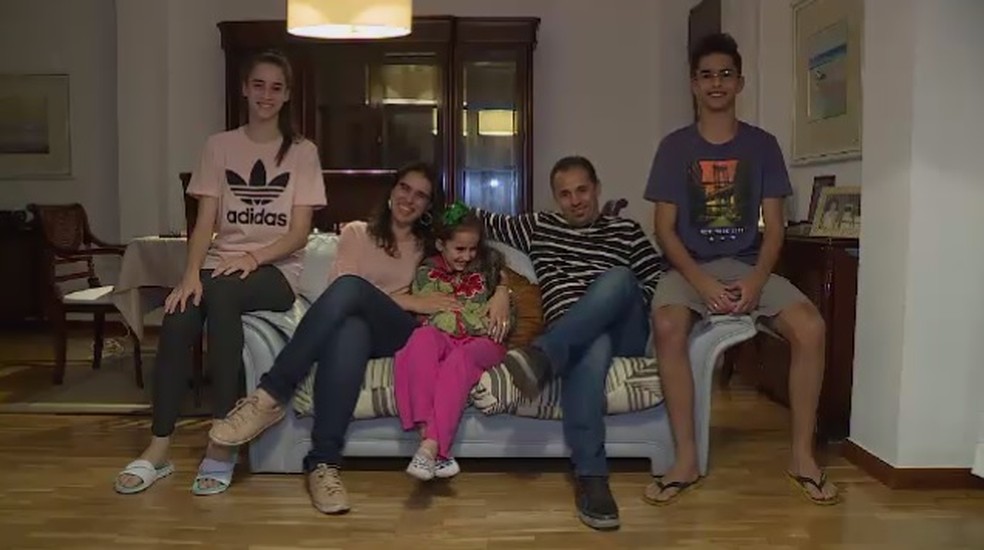 Euller e família em León (Foto: Sportv)