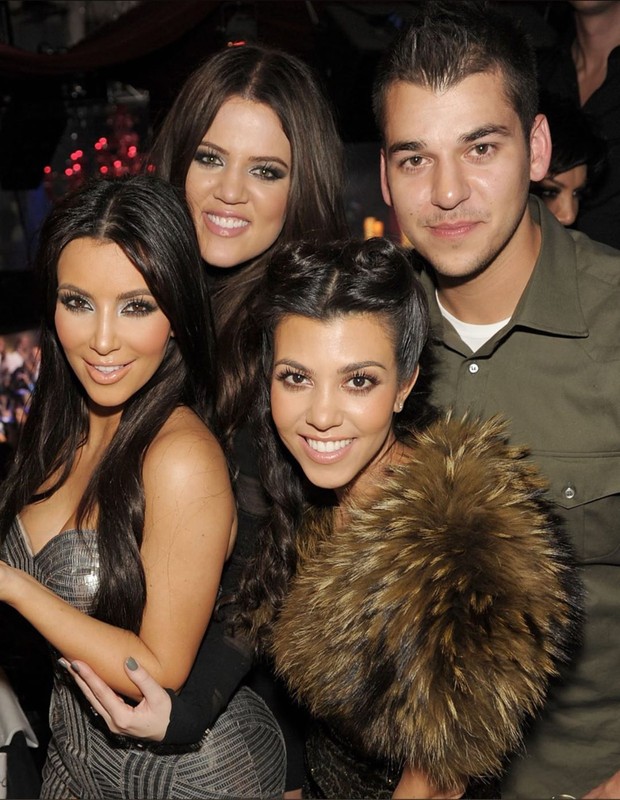 Kim, Khloé, Kourtney e Rob Kardashian (Foto: Reprodução/Instagram)
