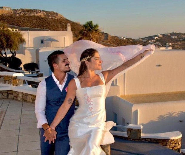 COCIELO E TATA ZUANDO E DANÇANDO NA GRECIA 