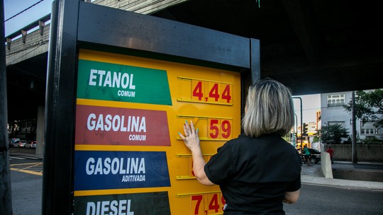 A gasolina vai subir em janeiro de 2023? Entenda os preços no início do governo Lula