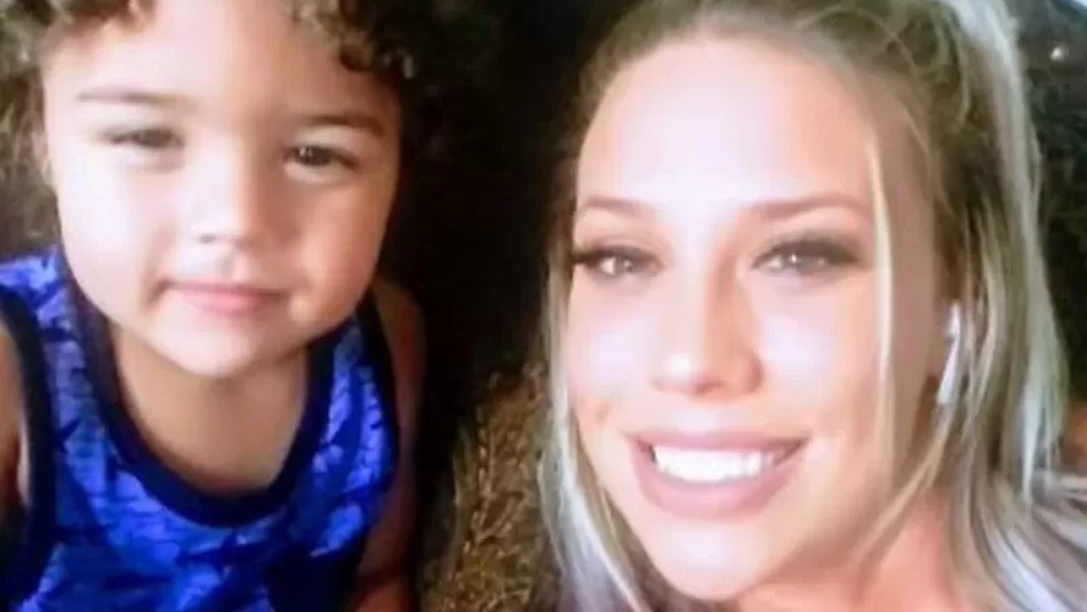 Rebecca Hogue e seu filho Jeremiah Ryder Johnson  Foto: Arquivo Pessoal