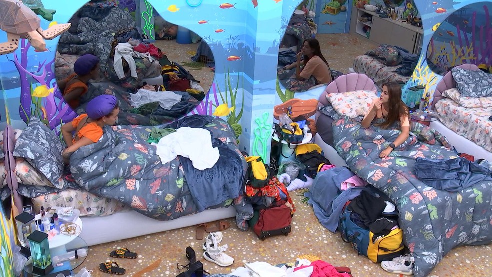 Key Alves abandona festa de Bruna Griphao: 'Não tô nem aí' — Foto: Globo
