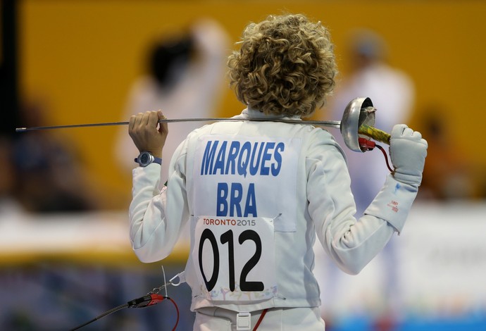 Yane Marques pentatlo moderno Pan de Toronto esgrima (Foto: Sergio Dutti/Exemplus/COB)