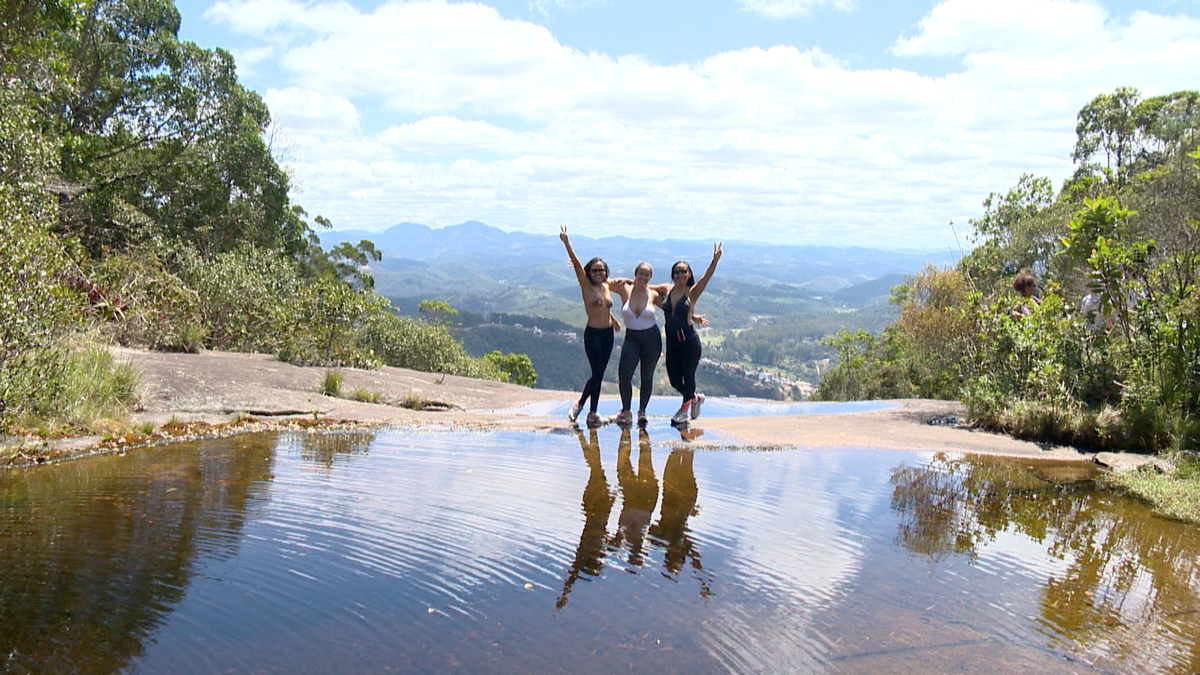 Mesmo Com Frio Passeio Pelas Piscinas Naturais De Pedra Azul E Otima Opcao Para O Feriado Em Movimento Gshow