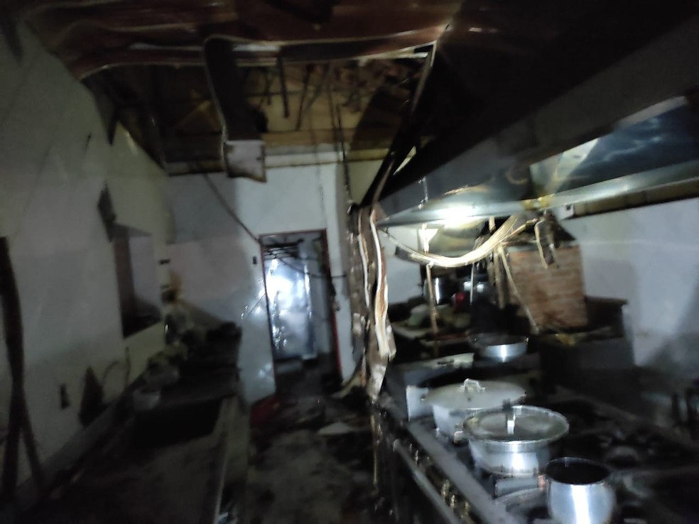 Vazamento de gás causou explosão de botijão em restaurante no centro de Paraguaçu Paulista (SP) — Foto: Arquivo pessoal