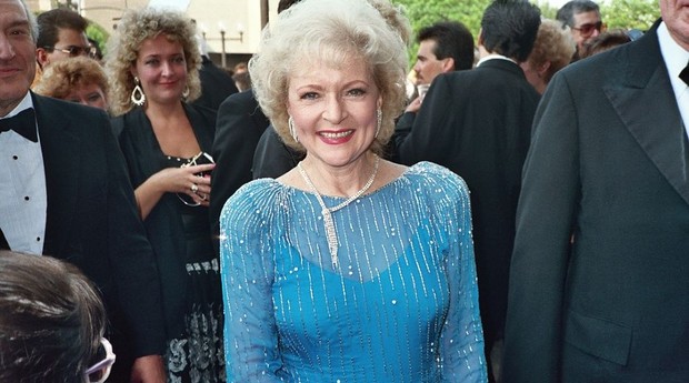 A atriz Betty White no Emmy de 1988 (Foto: Alan Light/Wikimedia Commons)