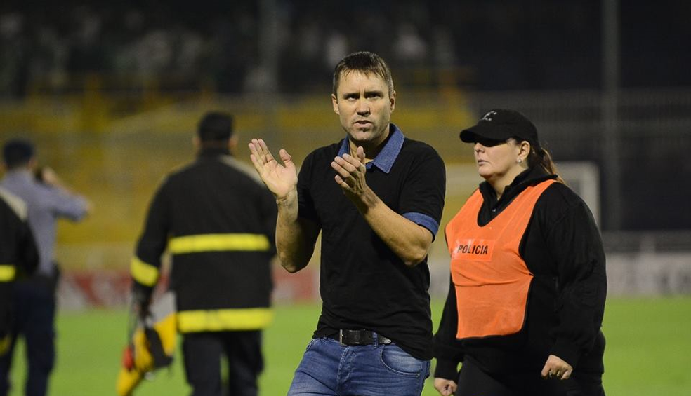 Eduardo Coudet, técnico do Racing, é o alvo preferido a direção do Inter — Foto: Divulgação/Rosario Central