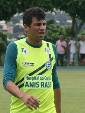 Neto Baiano, atacante do Goiás (Foto: Rosiron Rodrigues/Goiás E.C.)