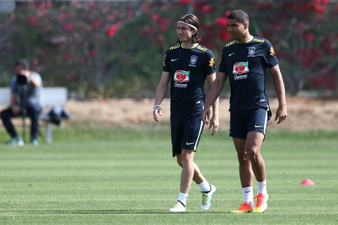 Filipe Luís e Casemiro no treino da seleção brasileira (Foto: Lucas Figueiredo / MoWA Press) Filipe Luís e Casemiro no treino da seleção brasileira (Foto: Lucas Figueiredo / MoWA Press)