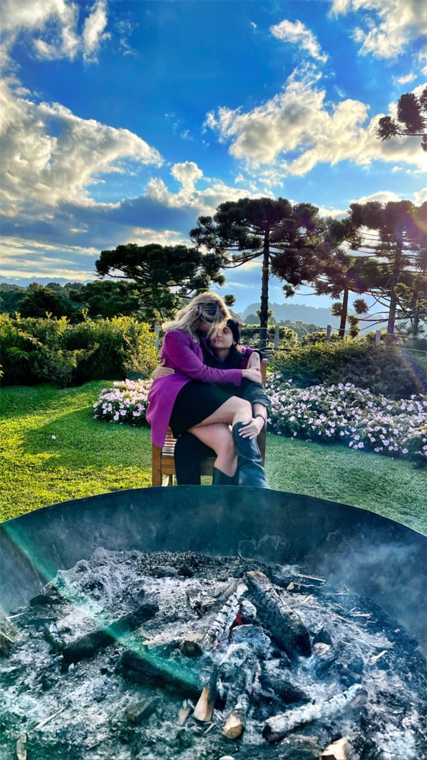 Marcela Mc Gowan e Luiza passaram o fim de semana em Campos do Jordão (Foto: Reprodução / Instagram)