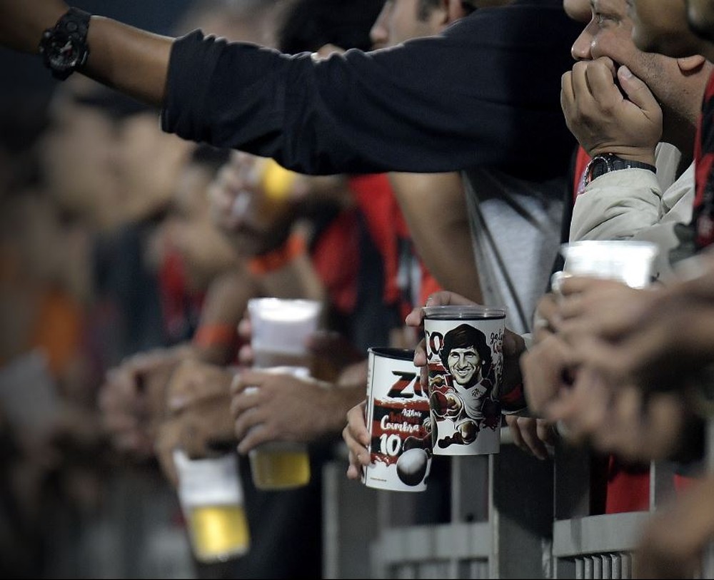 Projeto que visa proibir vendas de bebidas alcoólicas nos estádios tem 1ª aprovação no Senado