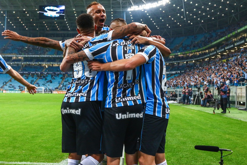 Grêmio fez dois pelo alto contra o Atlético-MG (Foto: Lucas Uebel / Grêmio, DVG)
