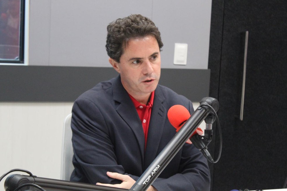 Veneziano Vital do Rêgo (MDB) na Sabatina CBN com pré-candidatos ao governo da Paraíba — Foto: Wellington Faustino/TV Cabo Branco