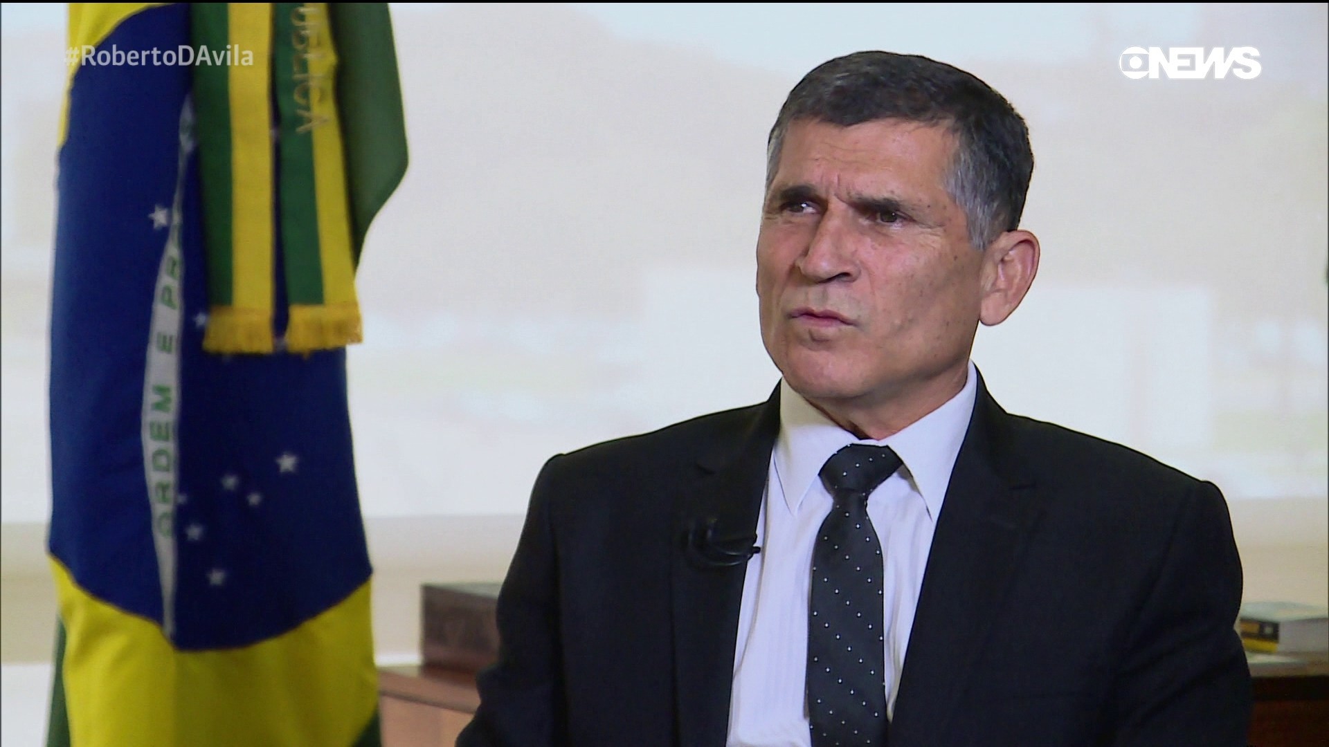 General Santos Cruz, do Brasil, vai chefiar equipe da ONU de investigação de ataque na Ucrânia