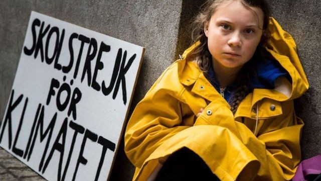 Aos 15 anos, a sueca Greta Thunberg decidiu entrar em greve para chamar atenção para as mudanças climáticas (Foto: Getty Images )