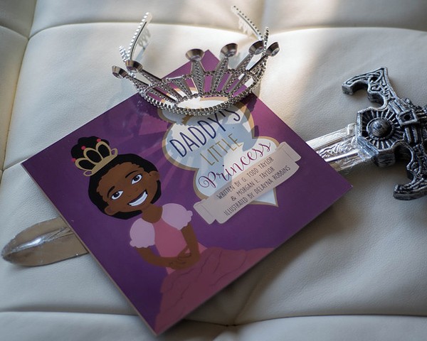 O livro “A Princesa do Papai” foi escrito por Morgan e seu pai (Foto: Divulgação)