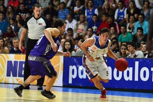 Com Fischer e Murilo inspirados, Bauru bate Mogi e vai à final do NBB
