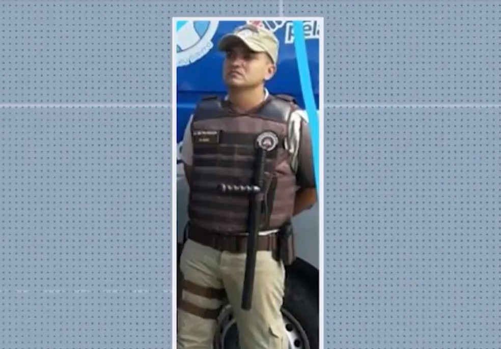 Um aluno a soldado da Polícia Militar foi atingido por um tiro, disparado acidentalmente por um colega, e morreu na manhã de domingo (21).  — Foto: Reprodução / TV Bahia