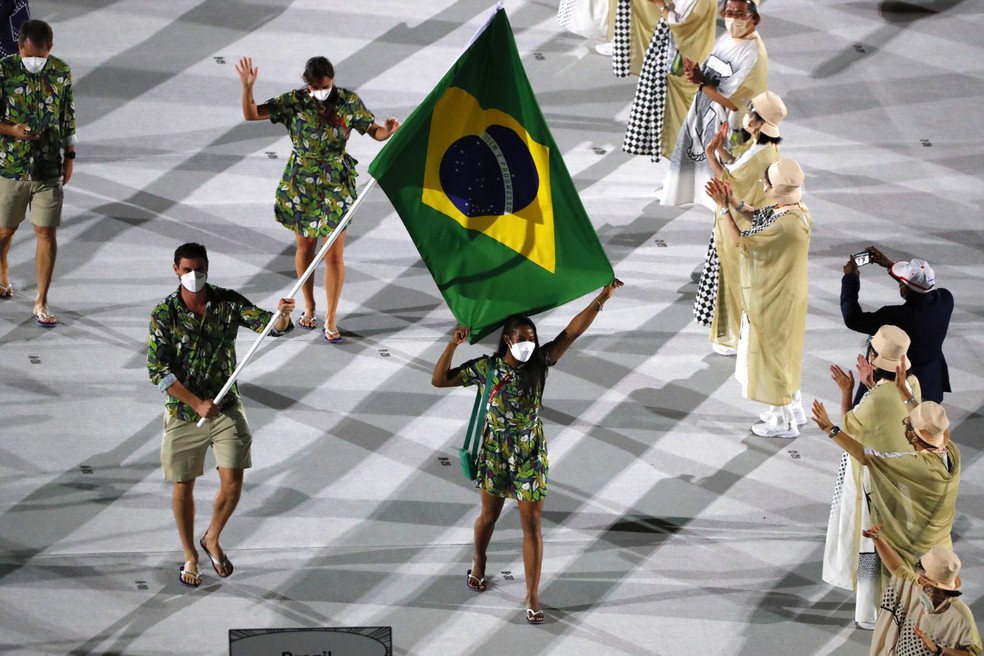 Delegação brasileira na cerimônia de abertura das Olimpíadas de Tóquio — Foto: André Durão