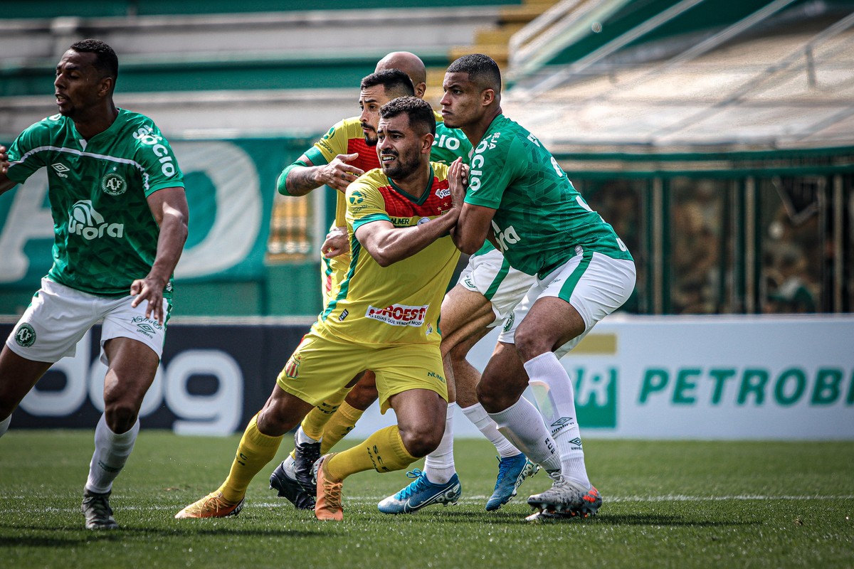 Cbf Postpones The Game Between Sampaio And Figueirense Due To Player Pollution Brasileirao Serie B
