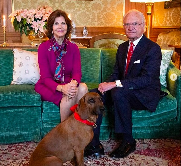 O Rei Carl XVI Gustaf e a Rainha Silvia, monarcas da Suécia (Foto: Instagram)