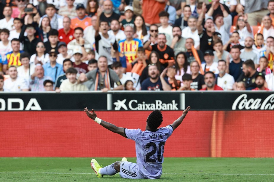 Vini Jr. na partida do Real Madrid contra o Valencia