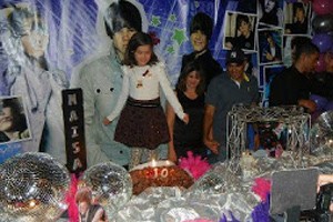 Aniversário de 10 anos de Maísa teve como tema Justin Bieber (Foto: Reprodução)