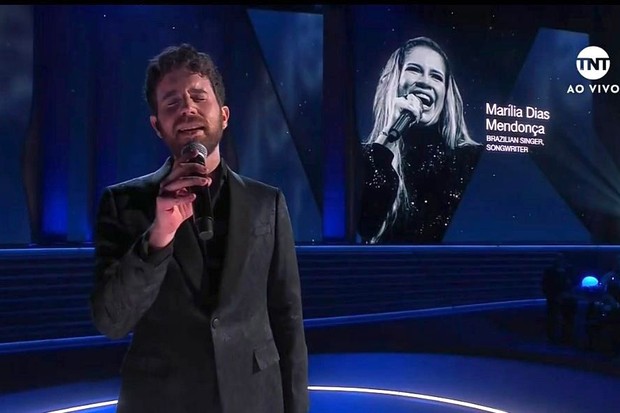Marília Mendonça é homenageada no Grammy 2022 (Foto: Reprodução/TNT)