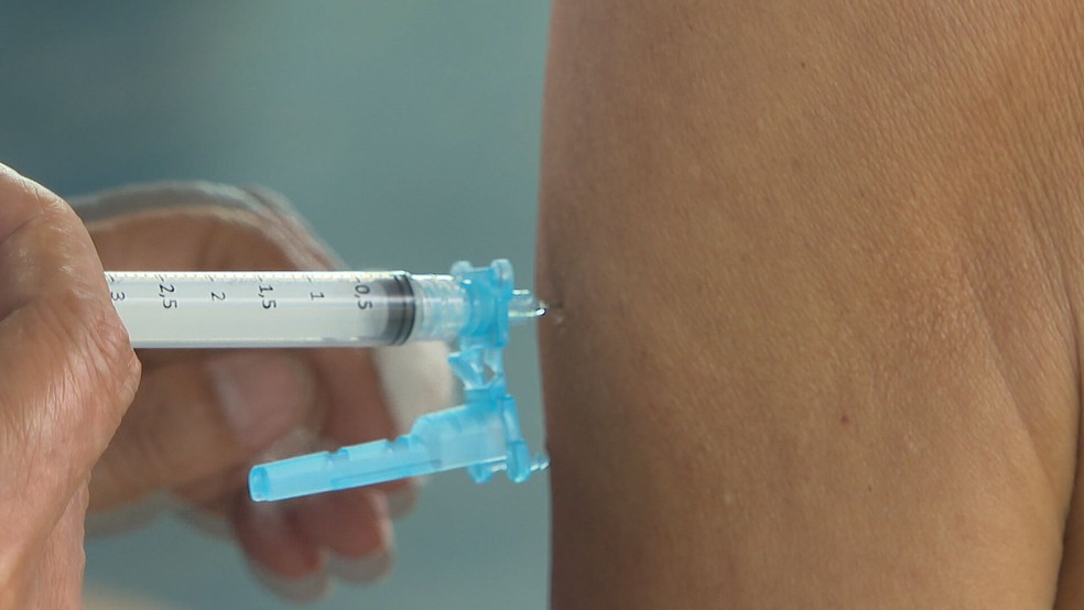 Vacina contra a Covid-19 no DF, em imagem de arquivo — Foto: TV Globo / Reprodução
