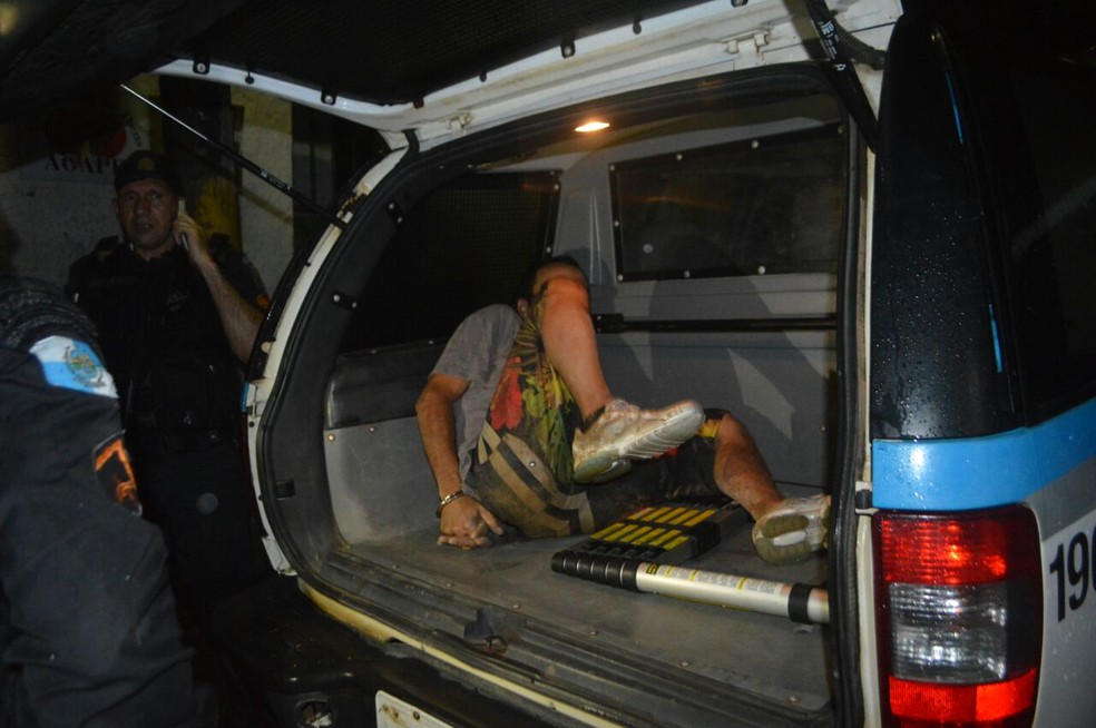 Suspeito foi localizado após buscas no bairro Rosário (Foto: Página Cacau Repórter/Divulgação)