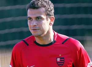 Campeão por Flamengo e Vasco, Fernando acerta com o Linense