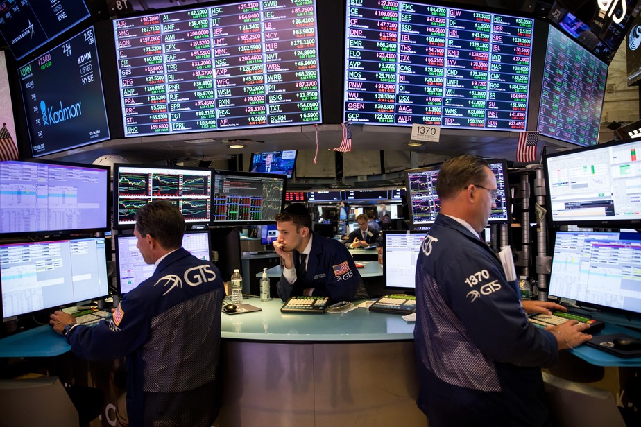 Trading On The Floor Of The NYSE As Stocks Drop