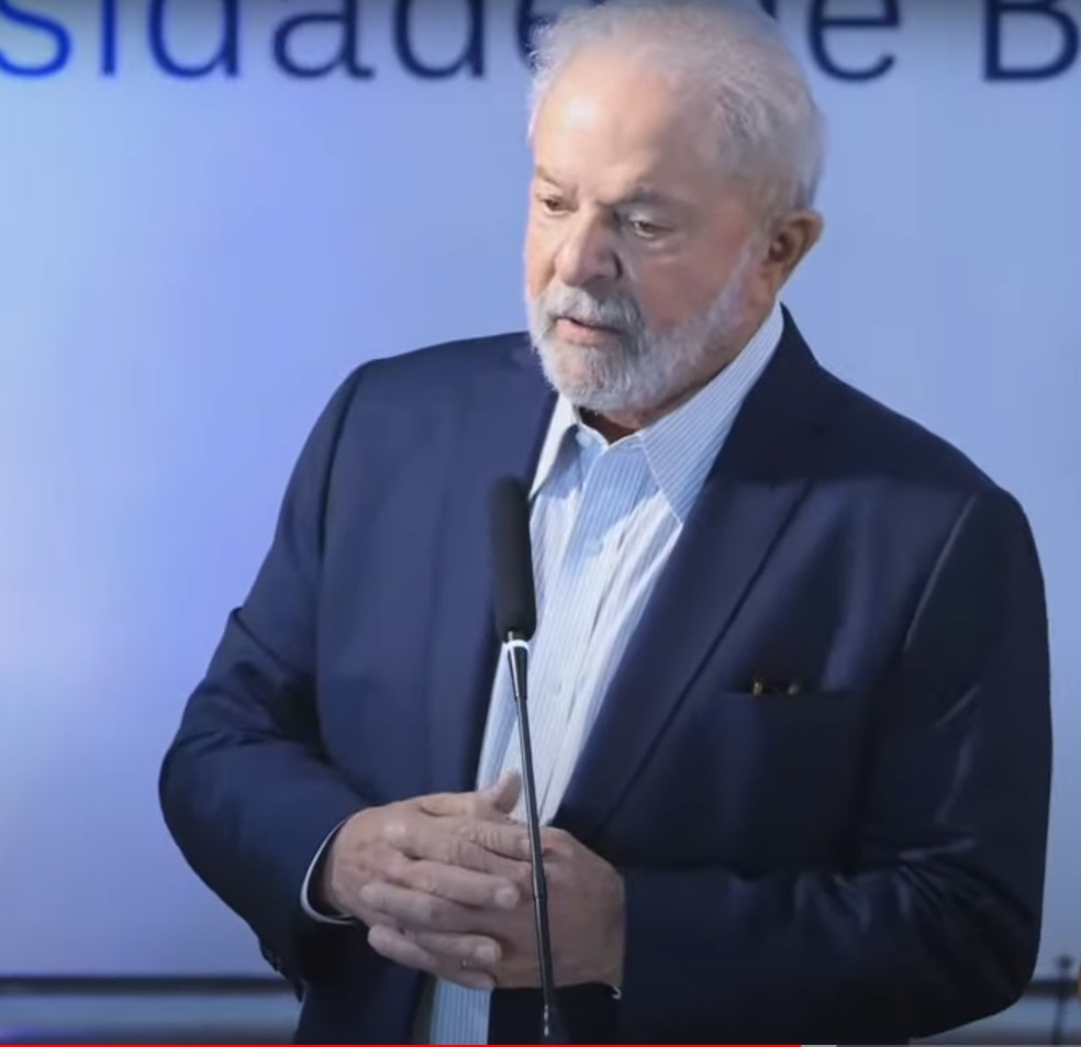 Lula diz que prioridade da viagem aos EUA era restabelecer 'relações democráticas' com o país