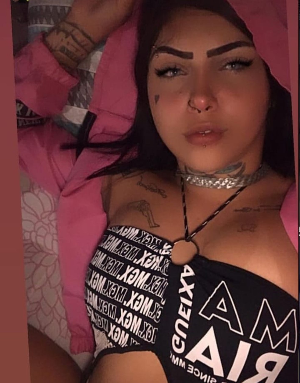'Princesinha Macabra' como ficou conhecida está sendo procurada pela polícia — Foto: Reprodução