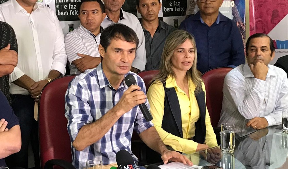 Romero Rodrigues anunciou cancelamento do contrato com a Aliança a 100 dias do São João de Campina Grande — Foto: Artur Lira/G1