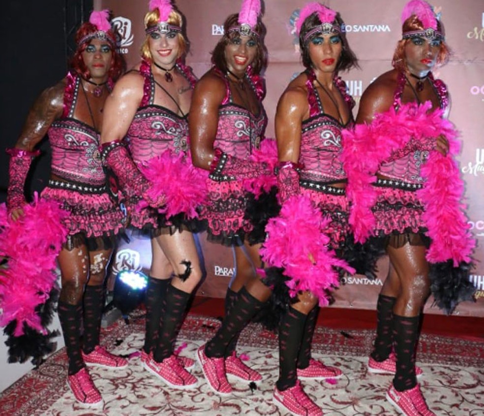 Bloco As Muquiranas Divulga Fantasia Para O Carnaval 2019 Bahia G1 Há também quem fique indeciso na hora de como escolher fantasia para uma festa temática quando tem pouca experiência no assunto. bloco as muquiranas divulga fantasia