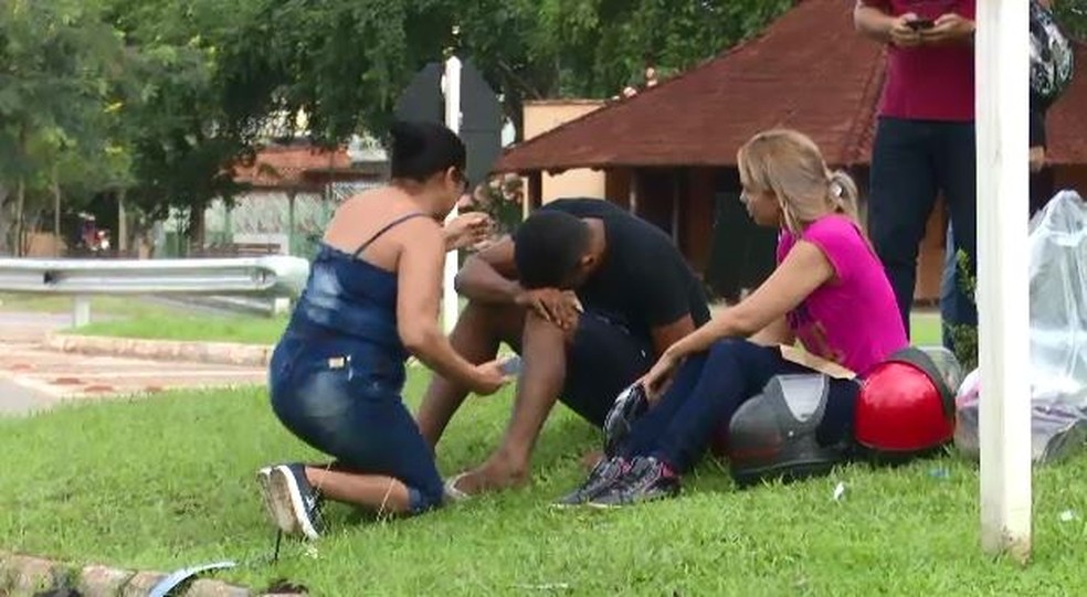 Bruno da Silva pilotava a moto e era casado com a vítima  — Foto: Reprodução/Rede Amazônica Acre 