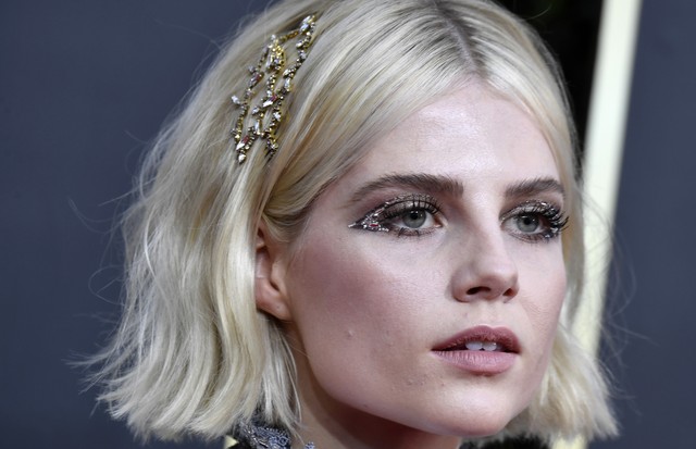 BEVERLY HILLS, CALIFORNIA - JANUARY 05: Lucy Boynton attends the 77th Annual Golden Globe Awards at The Beverly Hilton Hotel on January 05, 2020 in Beverly Hills, California. (Photo by Frazer Harrison/Getty Images) (Foto: Getty Images)