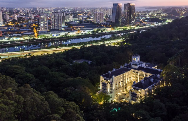 Oásis paulista: vista aérea do Palácio Tangara, o lugar ideal para a staycation em São Paulo (Foto: Divulgação)