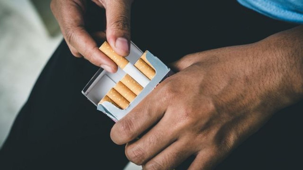Um total de 443 brasileiros morrem todos os dias por causa do tabagismo — Foto: GETTY IMAGES/BBC