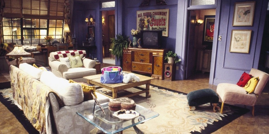 Apartamento original da Mônica em Friends. Veja abaixo como ele seria na ótica de Wes Anderson!