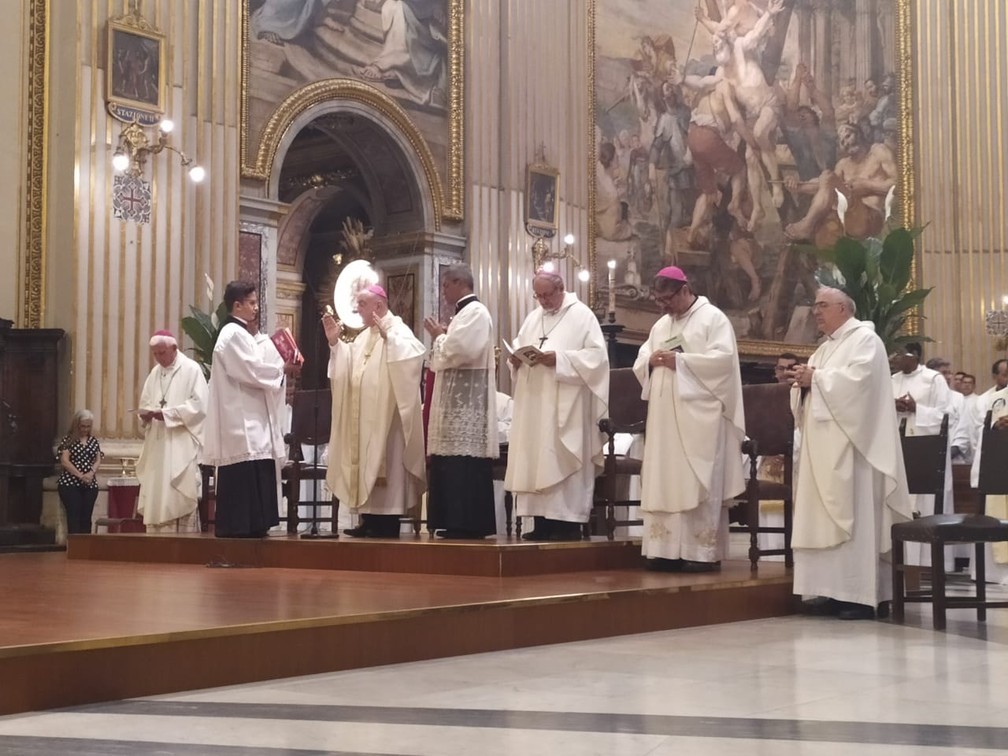Primeira missa em homenagem a Santa Dulce dos Pobres é realizada em Roma — Foto: Maiana Belo/G1 Bahia