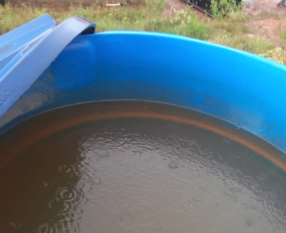 Água consumida por trabalhadores não era potável no interior de MG — Foto: PM/Divulgação