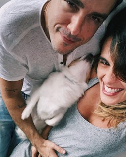 Joaquim Lopes e Marcella Fogaça estão duplamente grávidos! O casal está esperando duas meninas, gêmeas