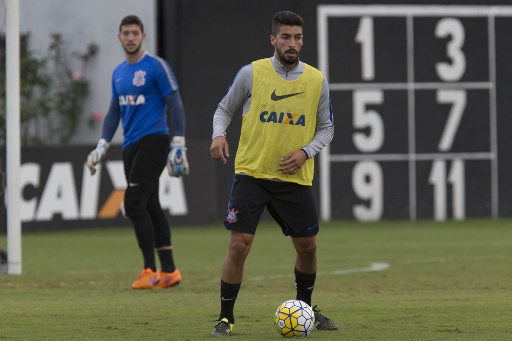 Corinthians confirma empréstimo de zagueiro para o Londrina