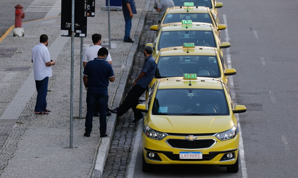 Taxistas — Foto: Fernando Frazão/Agência Brasil