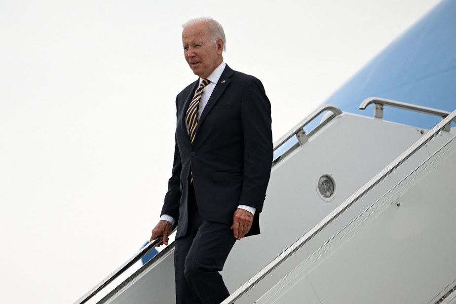 Presidente dos EUA, Joe Biden, chega a Cleveland, no estado de Ohio, para anúncio de plano para o setor de pensões