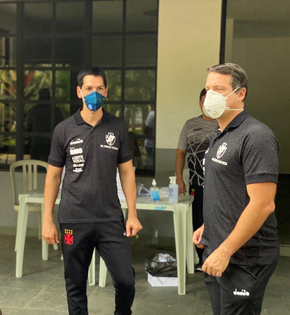 M�dicos do Vasco realizaram a testagem de jogadores e funcion�rios � Foto: GloboEsporte.com