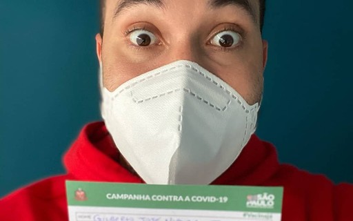 Gil do Vigor, Daniela Mercury e outros são vacinados contra a Covid-19